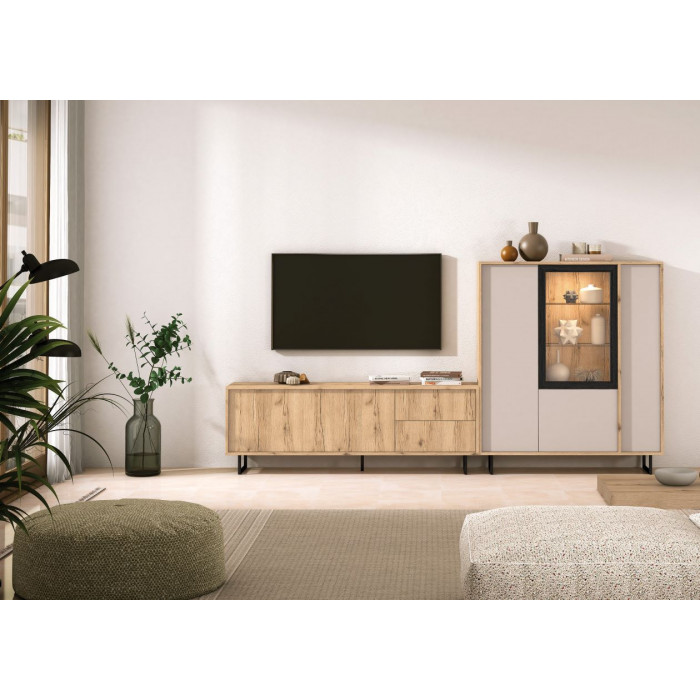 Composición de salón compuesta por módulo TV y vitrina